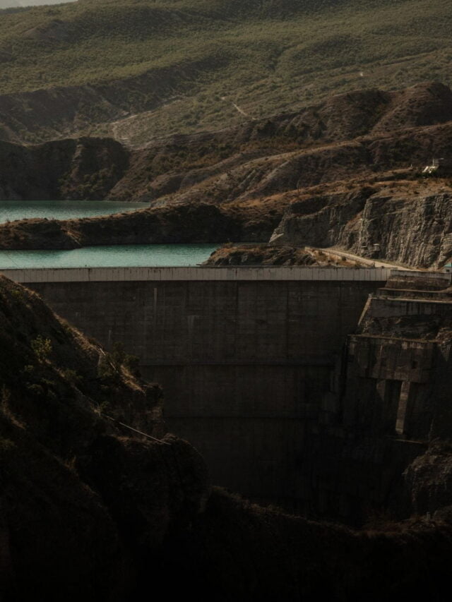 Dam (10)